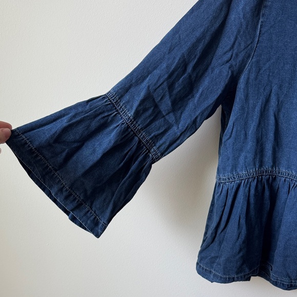 Miami Denim Chambray Ruffle Hem Peplum Blouse EUC - Picture 5 of 7